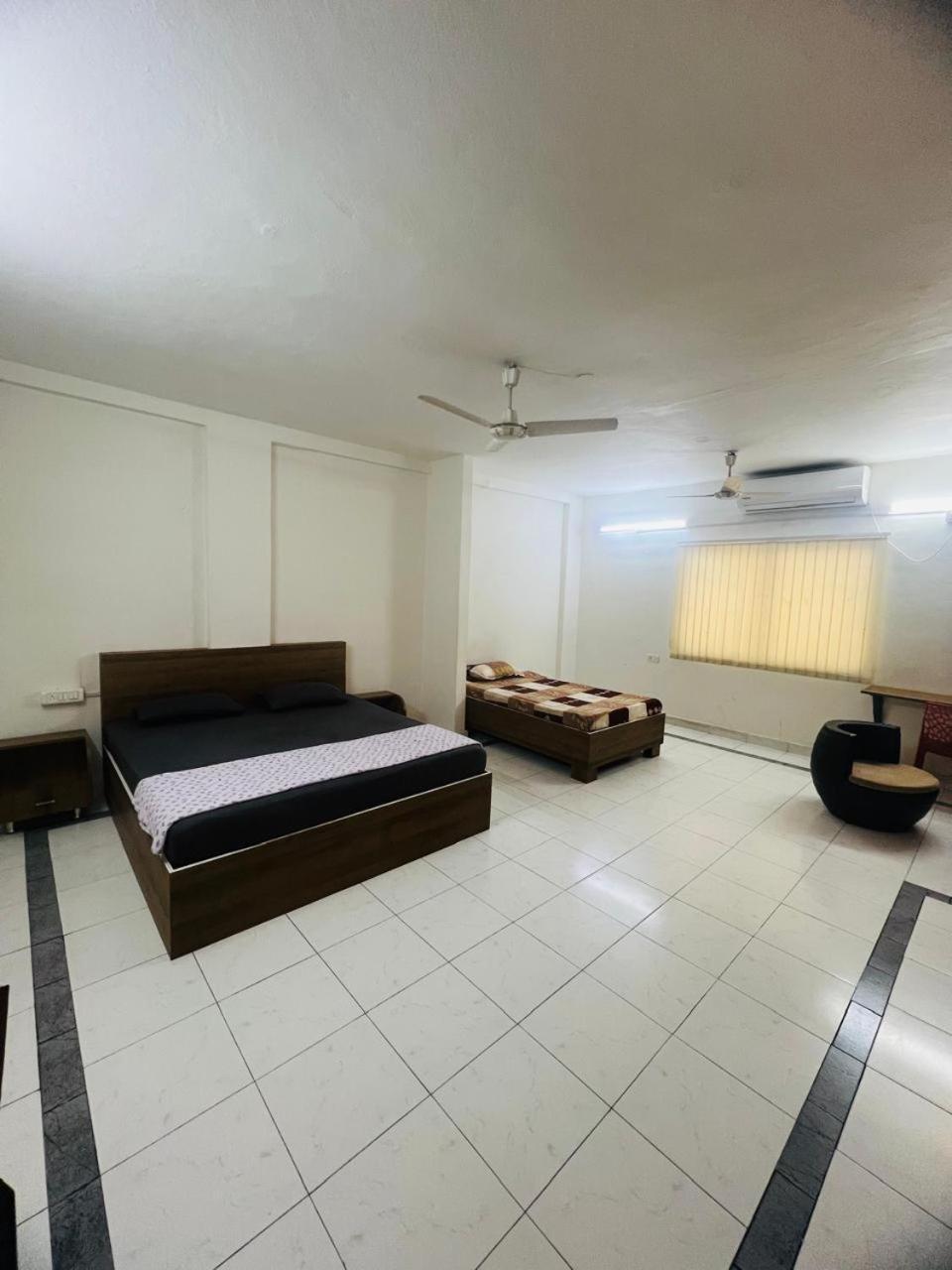 Lara Guest House 海得拉巴 外观 照片